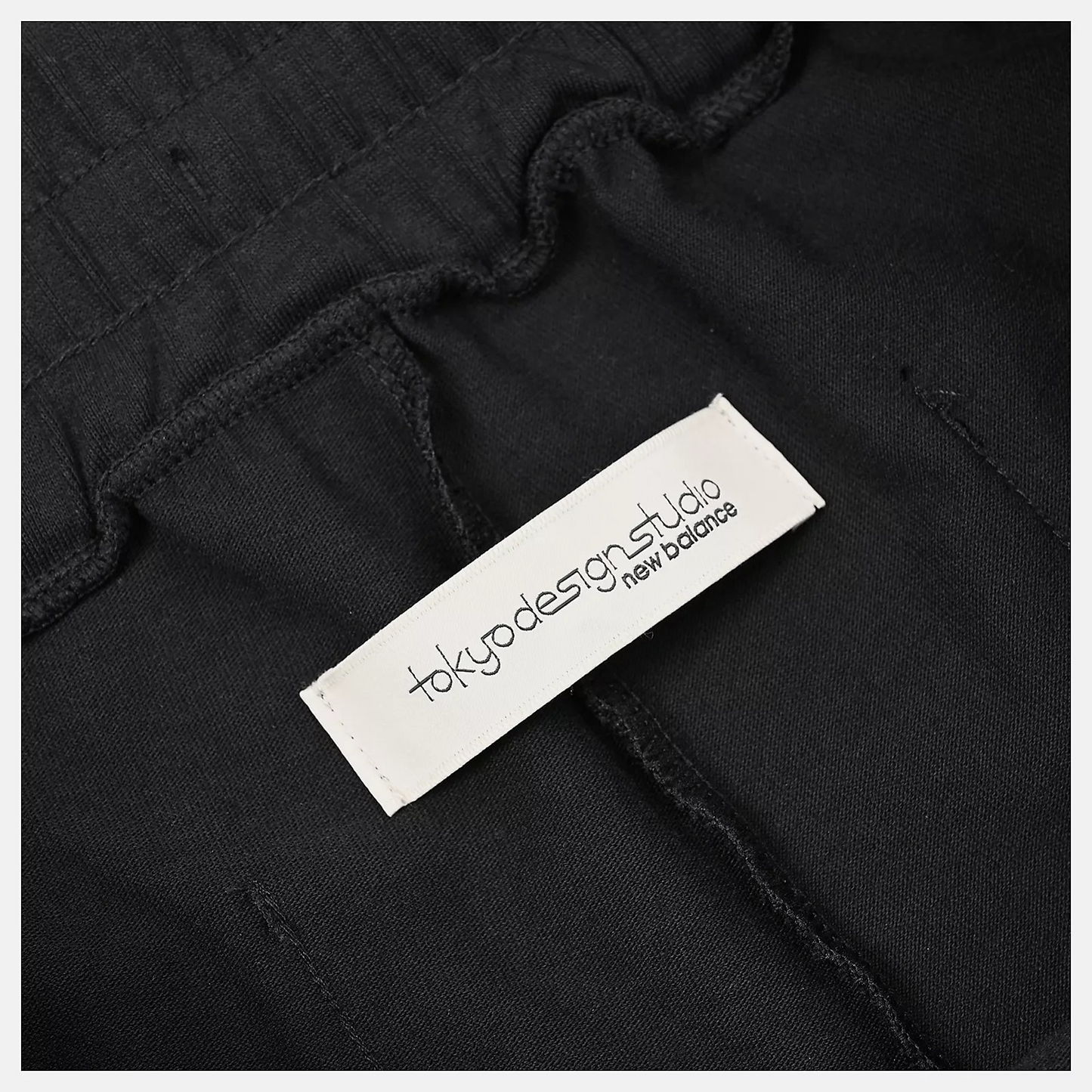 TOKYO DESIGN STUDIO New Balance - UP55101 - BK