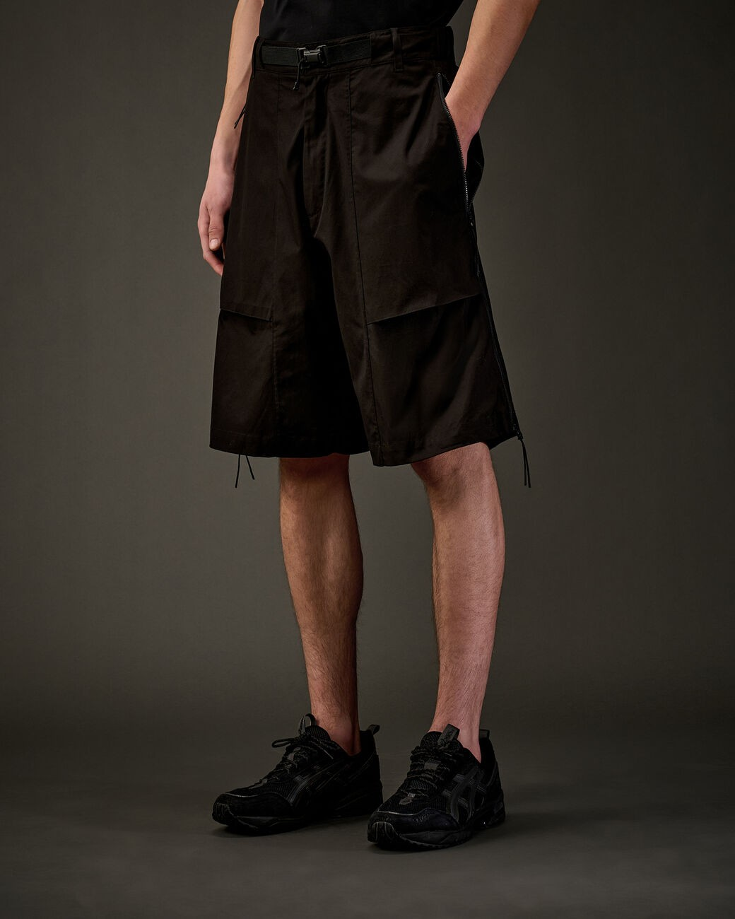 C.P. COMPANY - METROPOLIS HYST SHORTS - BLACK