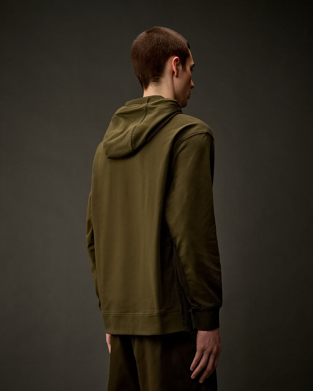 C.P. COMPANY - MTRPLS STRCHFLEECE MIXED HDDSWSH - IVY GREEN