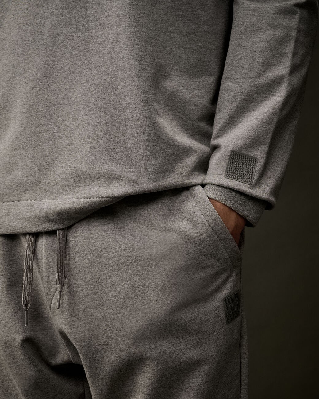 C.P. COMPANY - STRCH FLEECE MIXED ZIP HDD SWSH - GAUZE WHITE