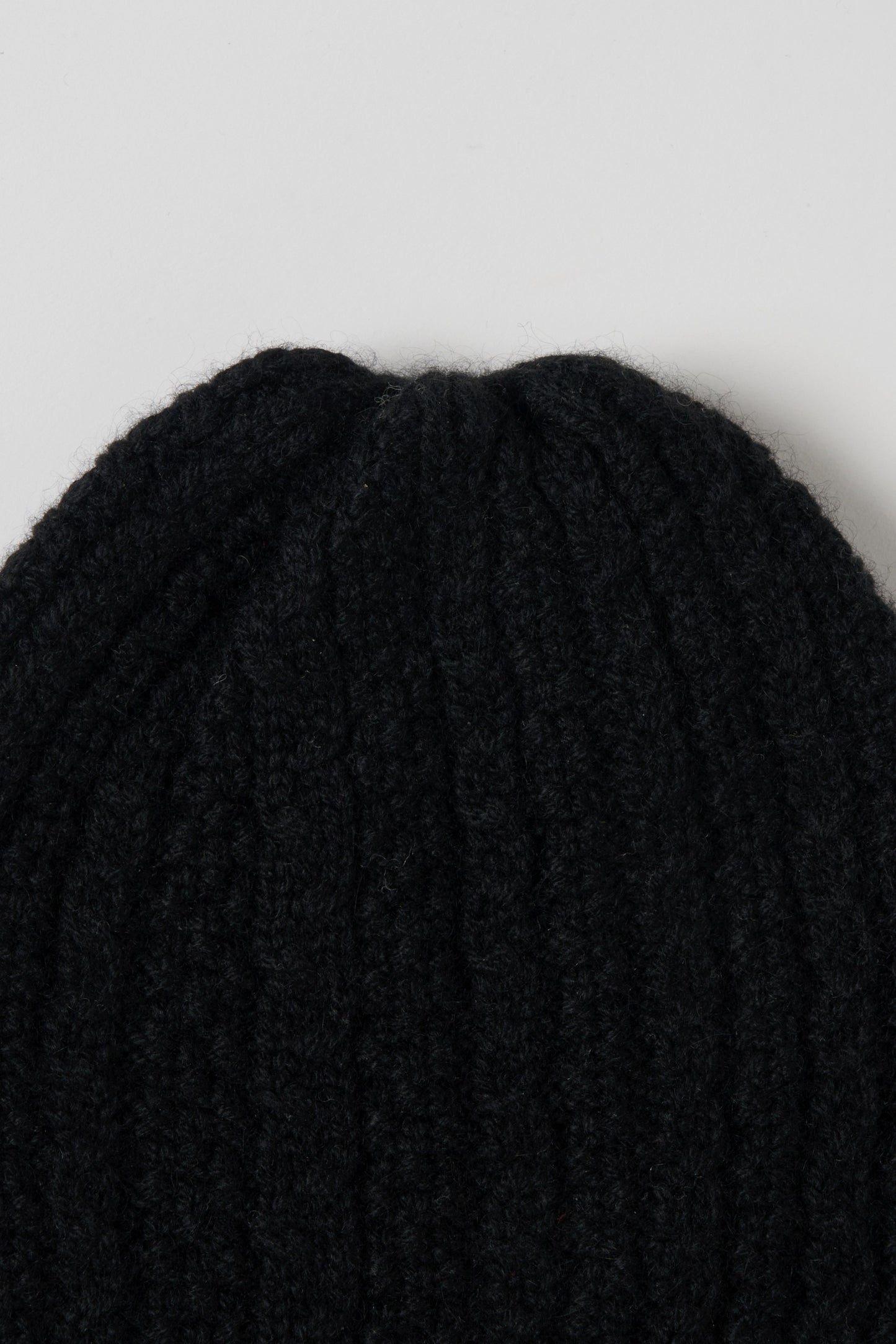 humoresque - knit cap -cable- black