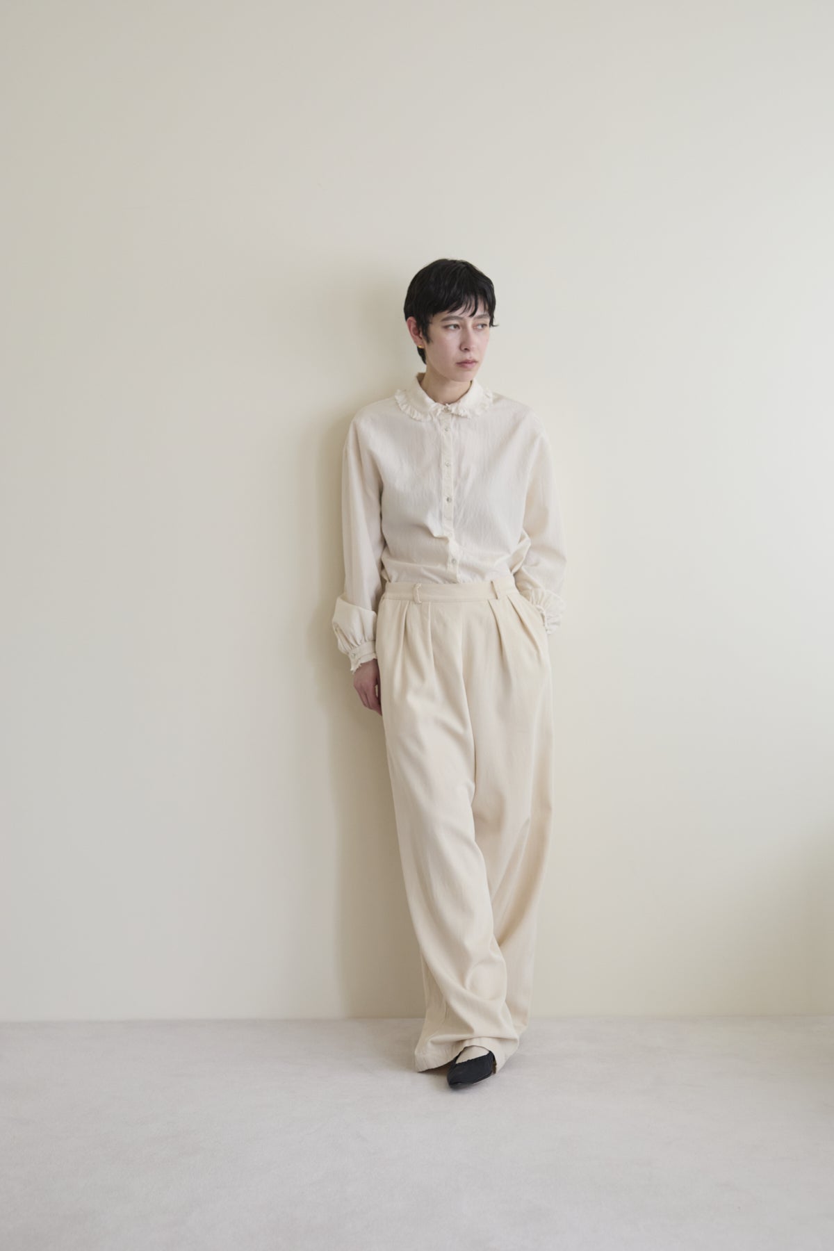 humoresque - frill collar blouse - natural