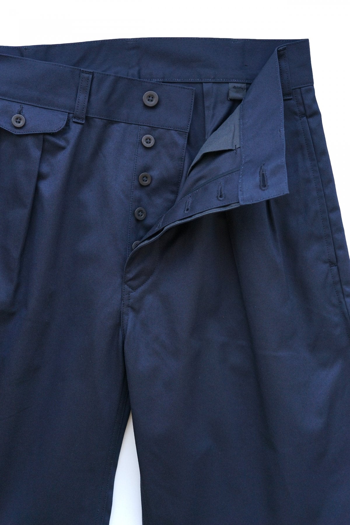 Nigel Cabourn - OFFICERS SHORT CHINO - DARK NAVY