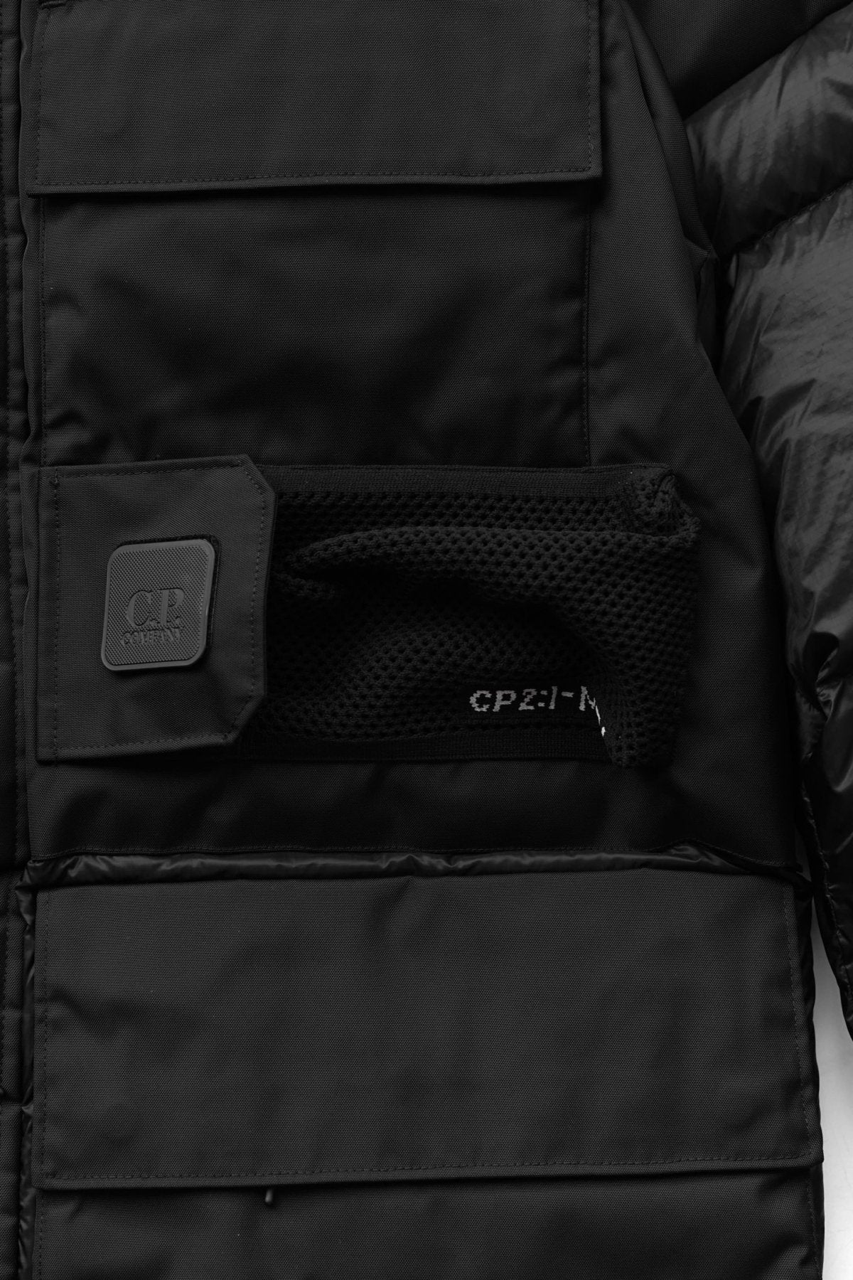 C.P. COMPANY - DYNATEC MIXED DOWN PARKA - BLACK