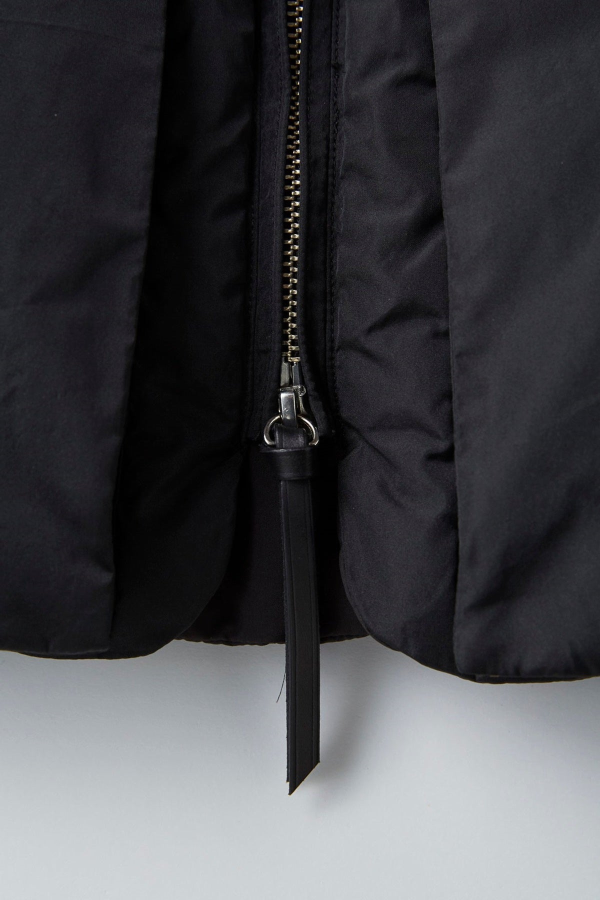 ○OLD JOE - HIGH COUNT SILK PUFF VEST - BLACK