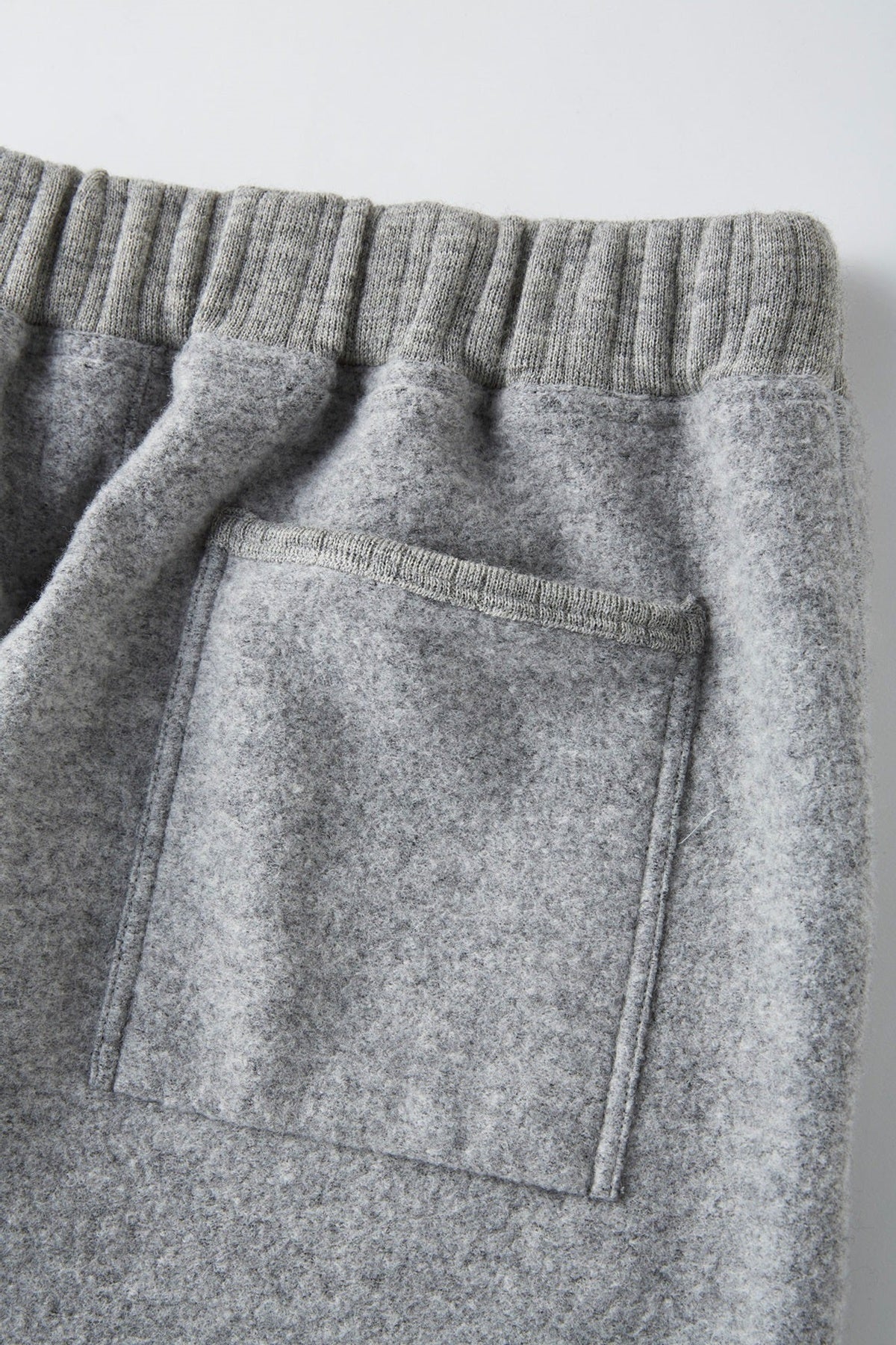 ○OLD JOE - GATHERED WAIST ATHLETIC TROUSER - PEWTER