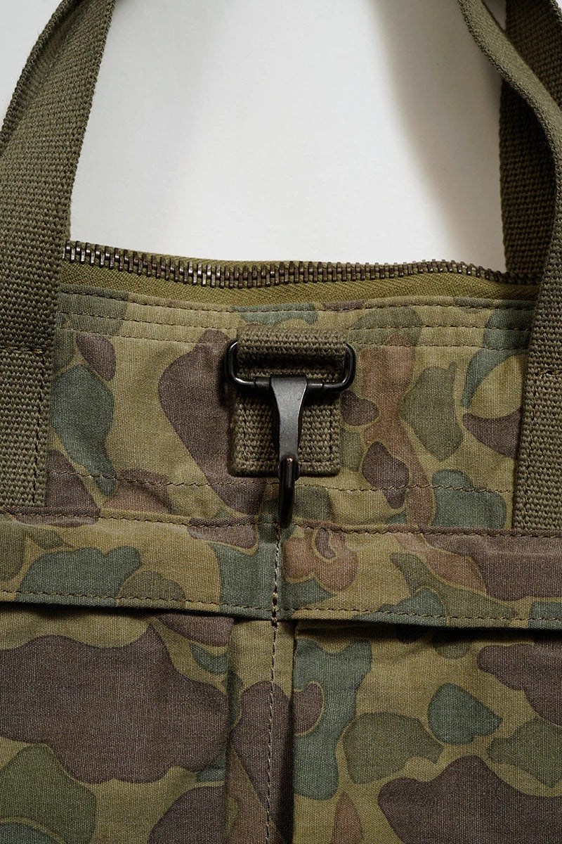 ◯ Nigel Cabourn - HELMET BAG DUCK HUNTER CAMO - GREEN