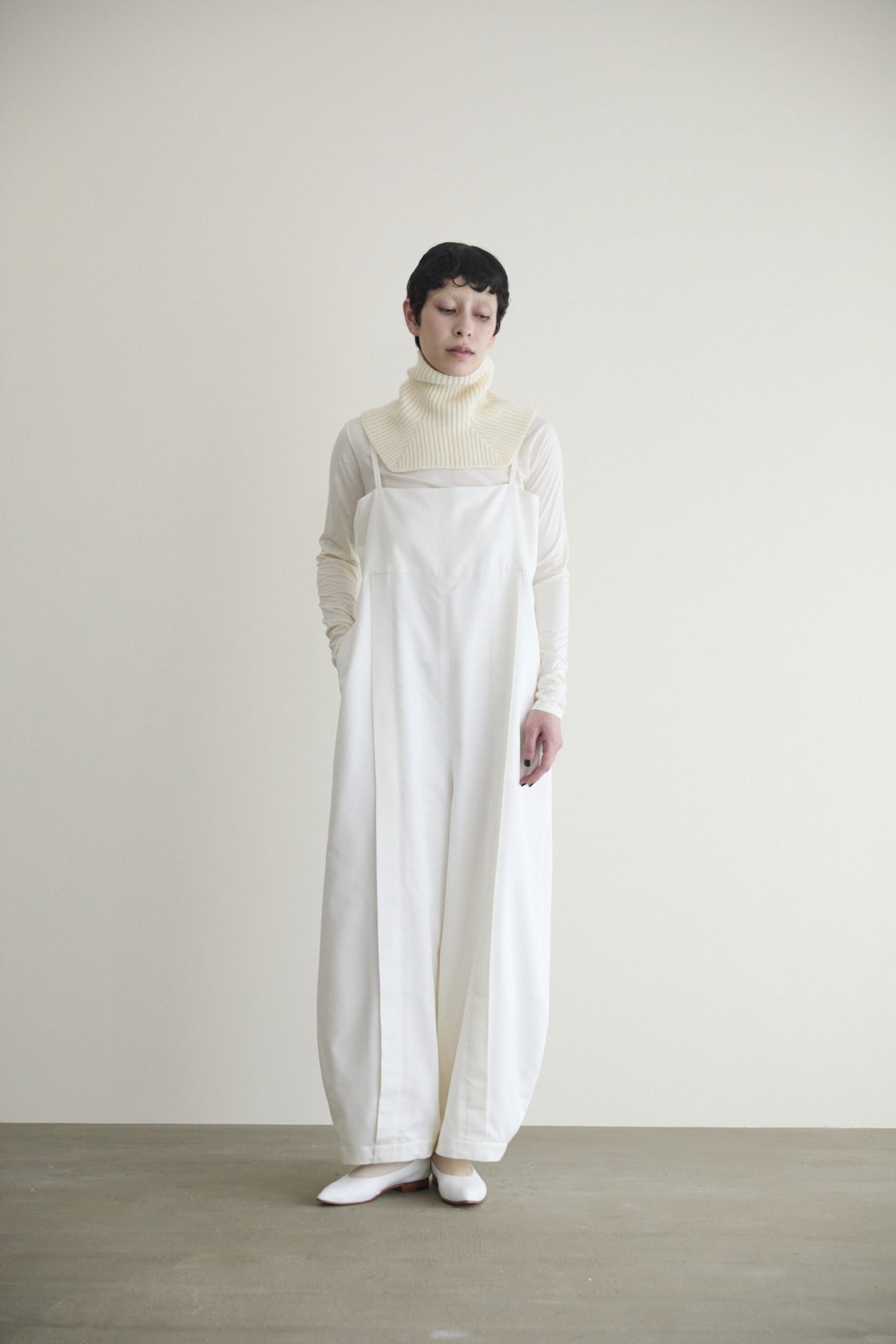 humoresque - turtle neck collar - ivory