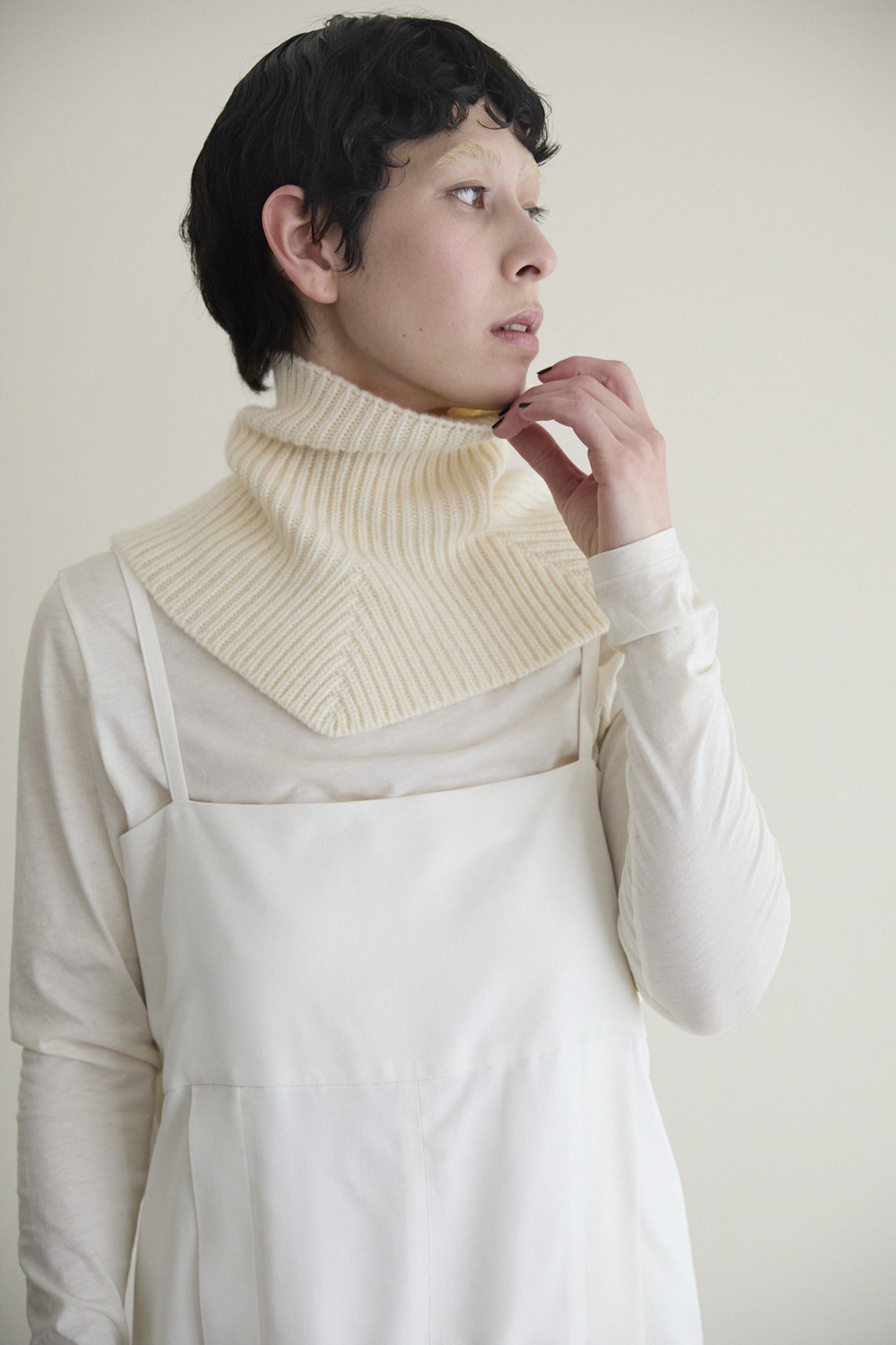 humoresque - turtle neck collar - ivory