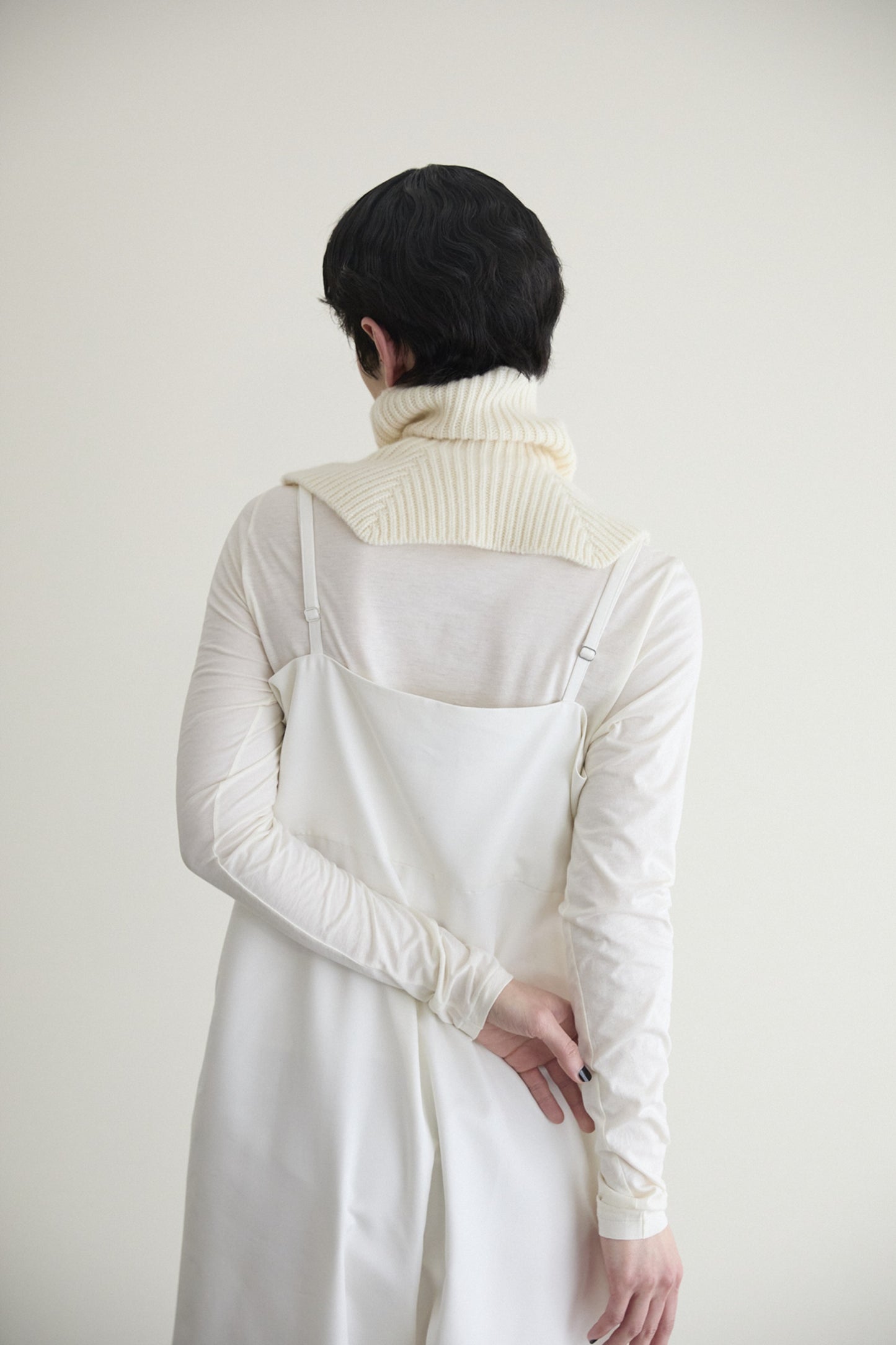 humoresque - turtle neck collar - ivory