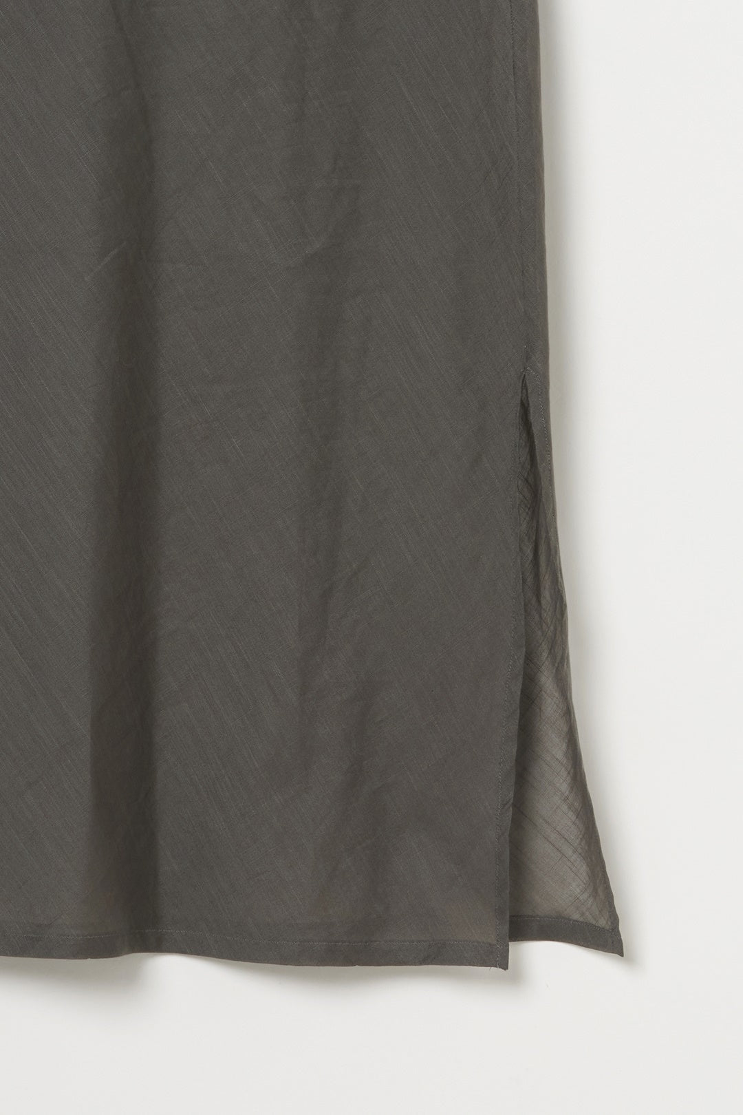 humoresque - foundation - charcoal