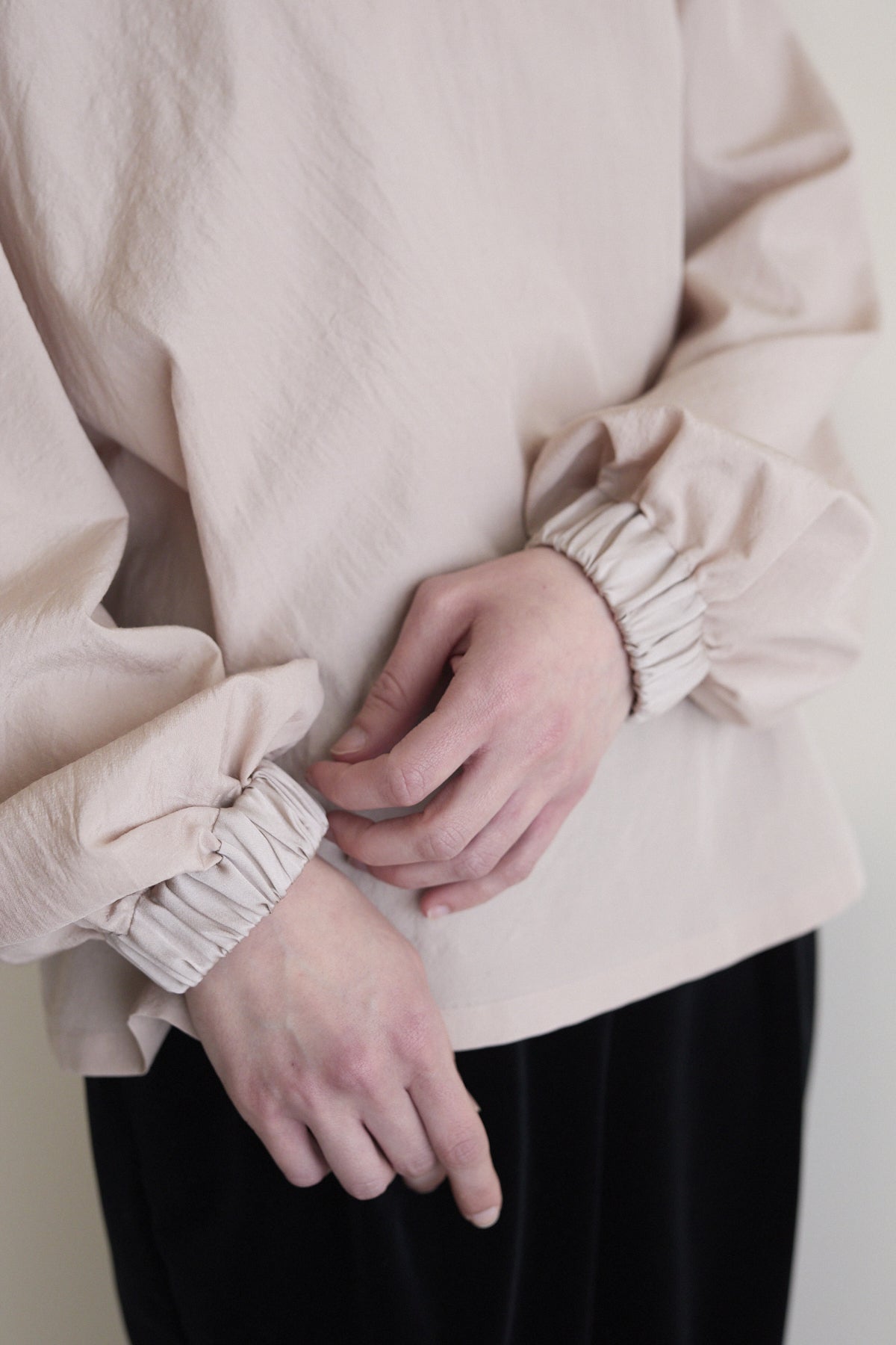 humoresque - puff sleeve pullover - nude