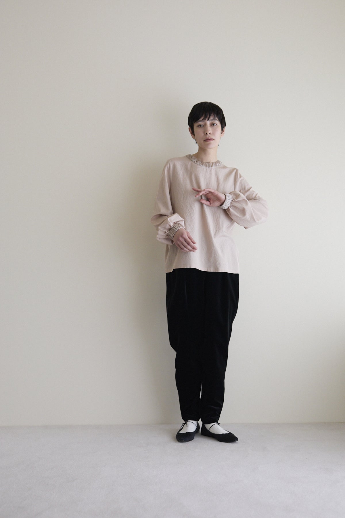 humoresque - puff sleeve pullover - nude