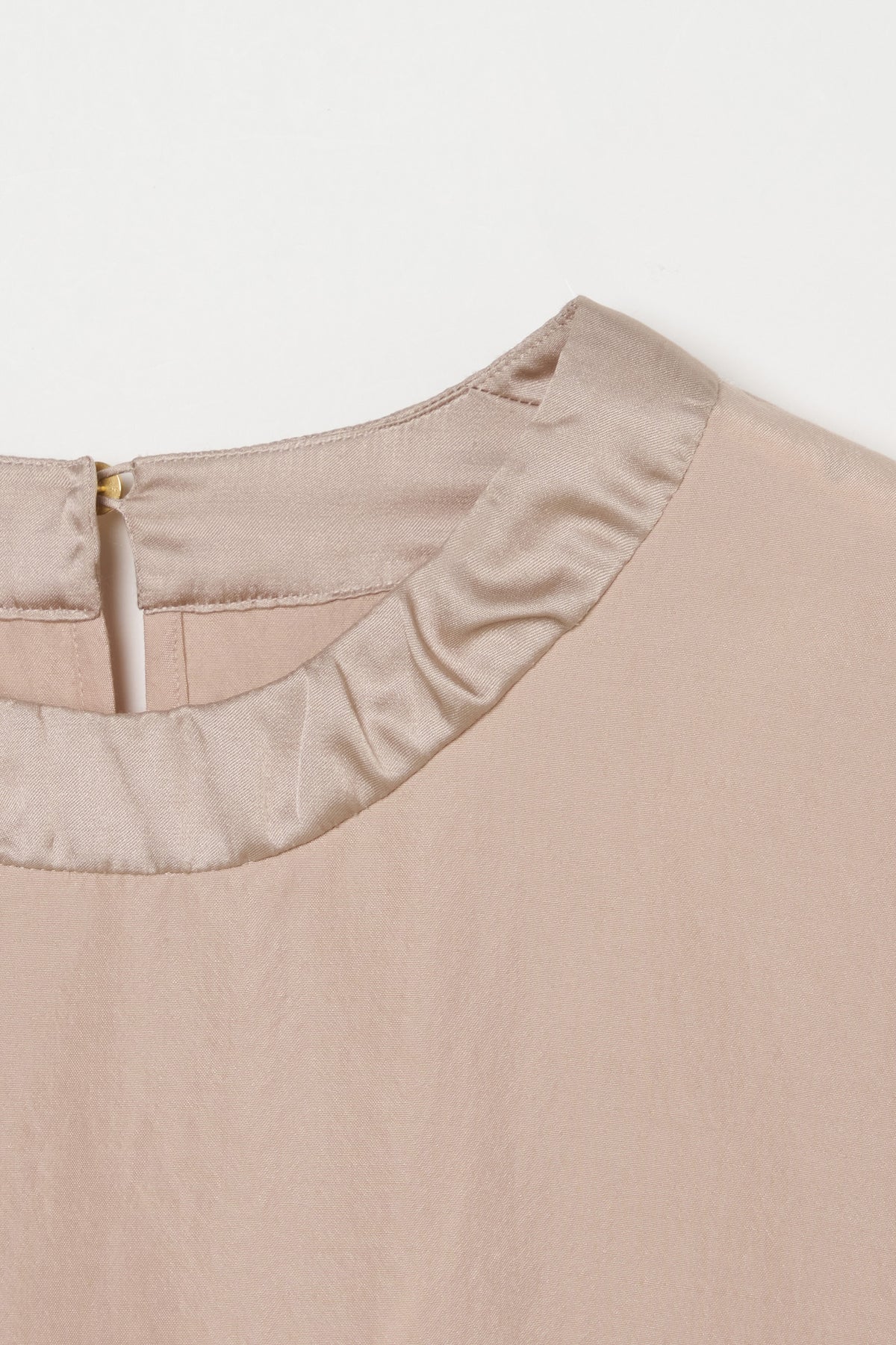 humoresque - puff sleeve pullover - nude