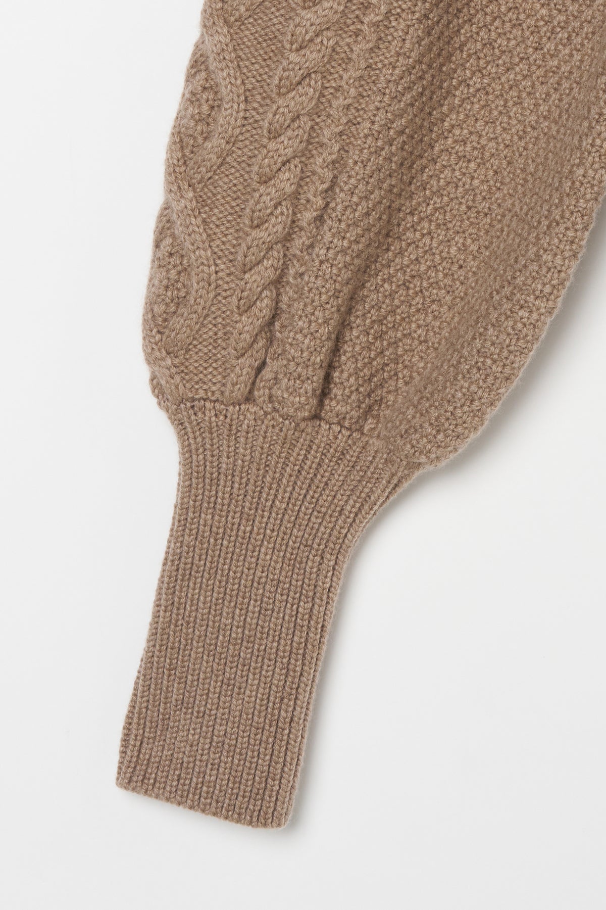 humoresque - cashmere Aran pullover - mocha