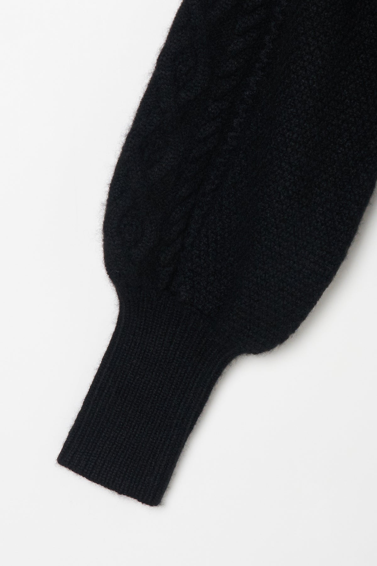 humoresque - cashmere Aran pullover - black