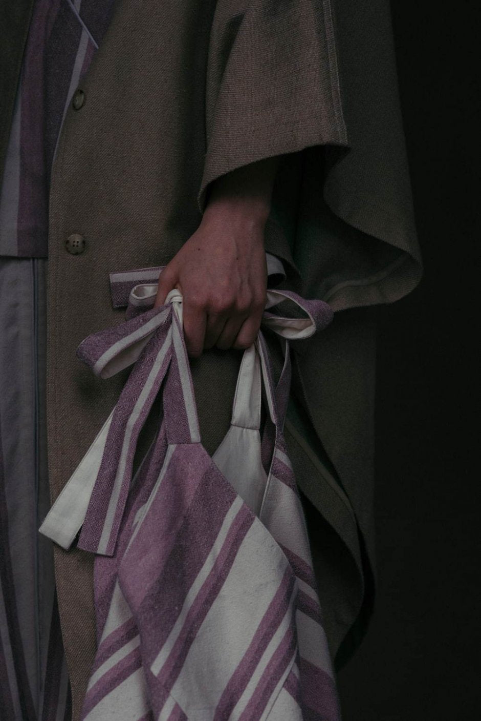 WRYHT - PANEL TOTE (STRIPE) - AZUR STRIPE