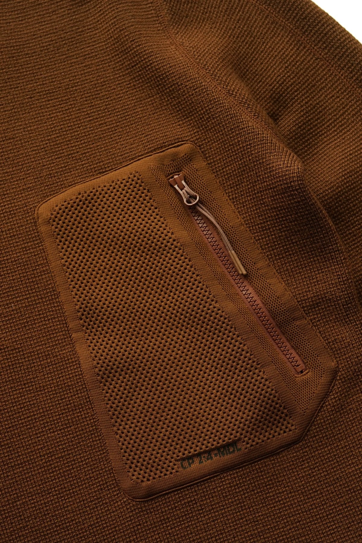 C.P. COMPANY - EXTRA FINE MERINO WOOL JUMPER - PARTRIDGE BROWN