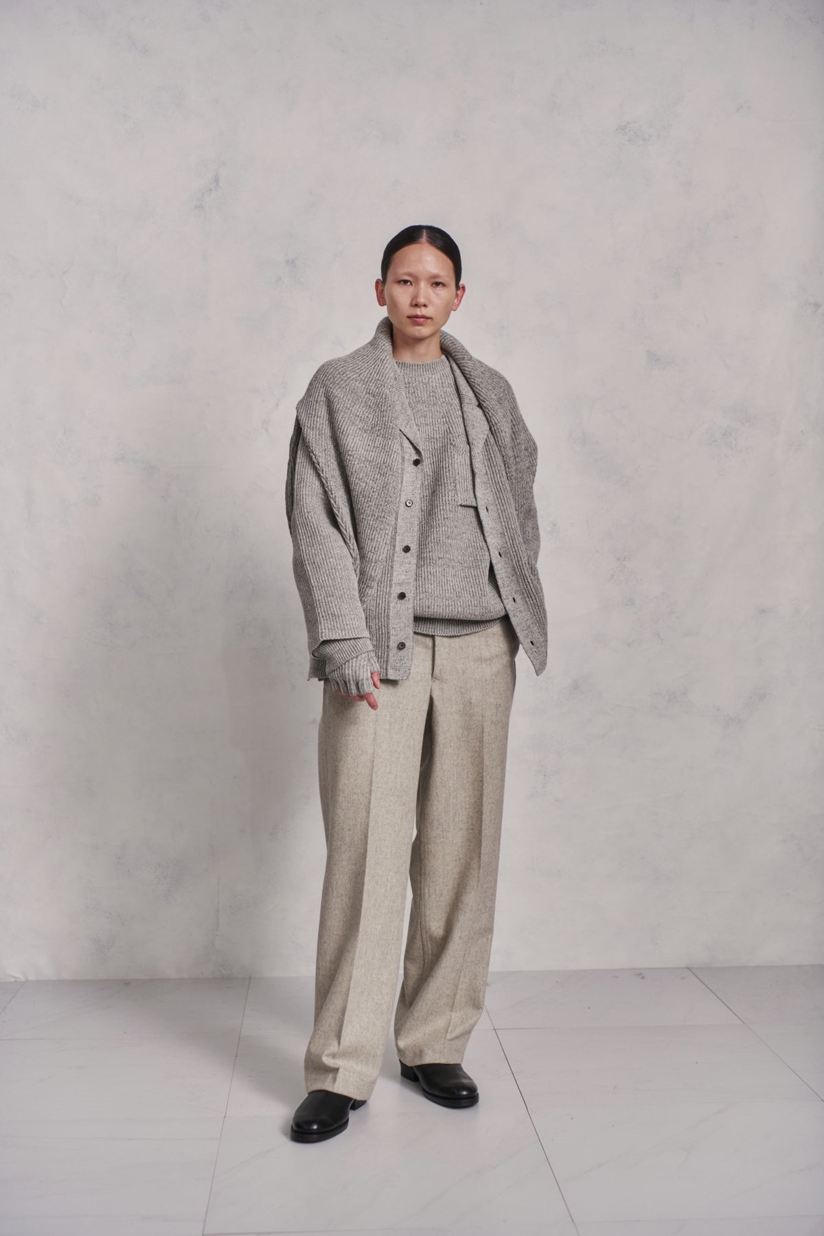 ○OLD JOE - BLENDED KEMPI CREW-NECK SWEATER - PEWTER