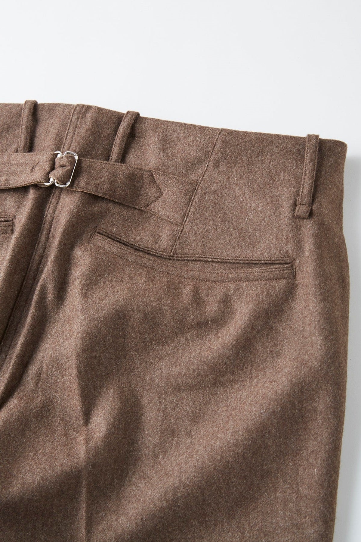 ○OLD JOE - PLEATED LIBERTY TROUSER - BARK