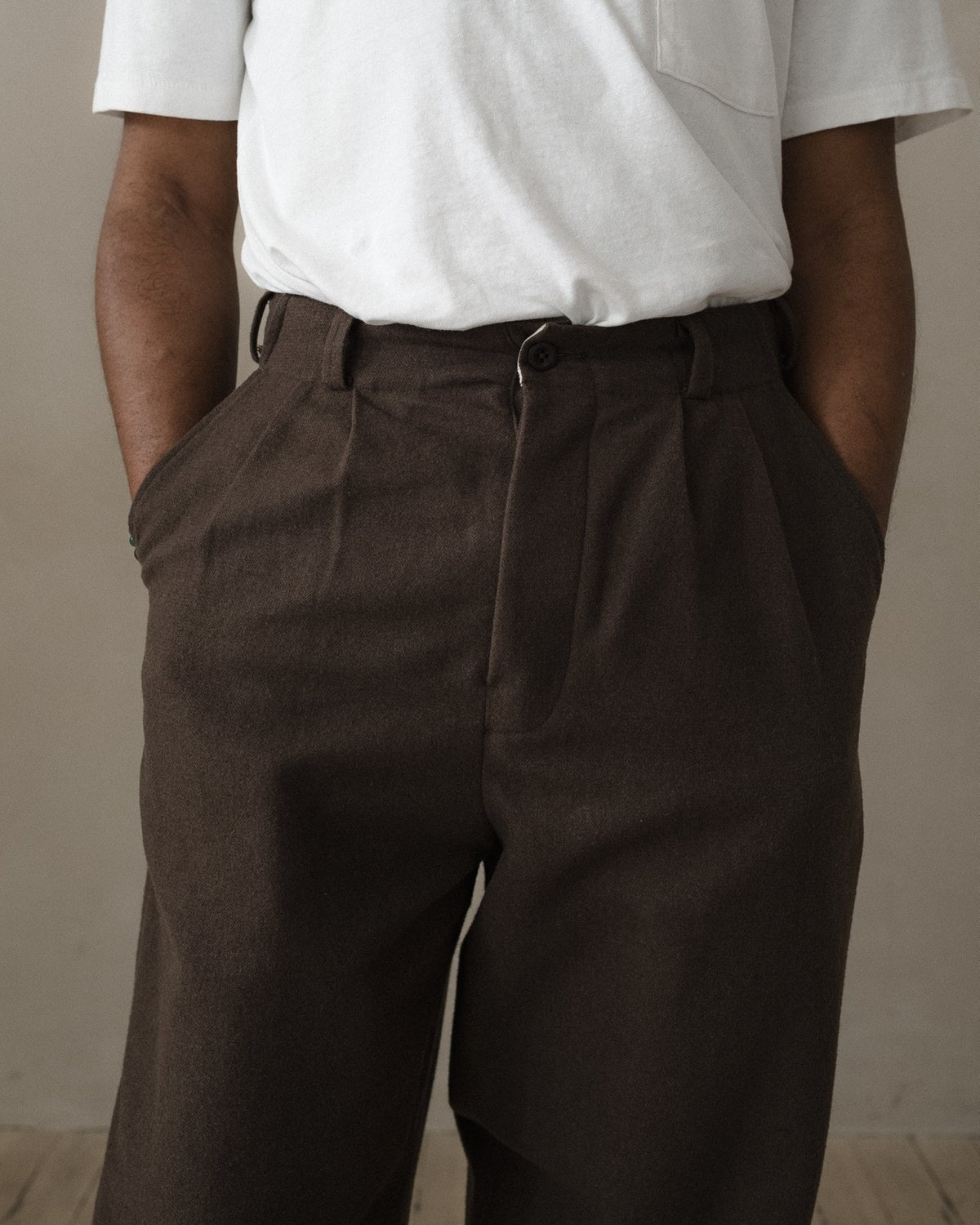 evan kinori - Two Pleat Pant - Brush Wool/Cot/Linen - Dark Olive