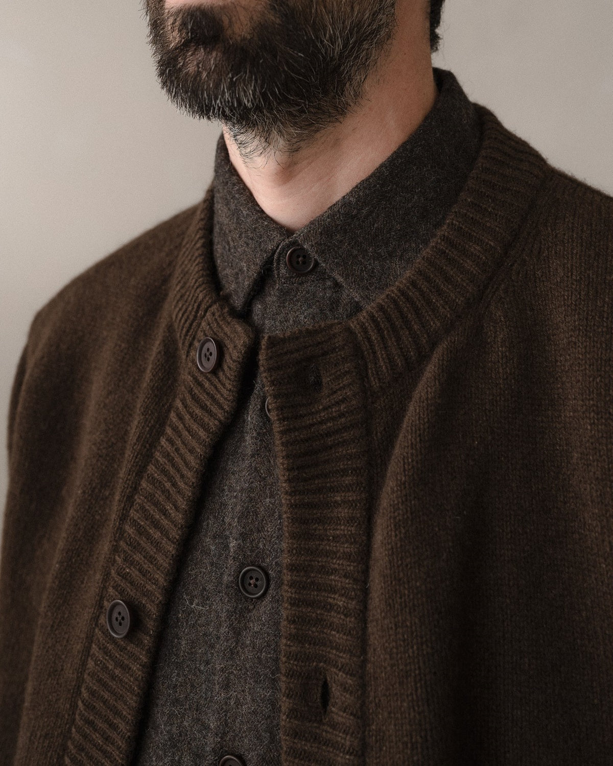 evan kinori - Crewneck Cardigan - Undyed Yak Wool - Dark Brown