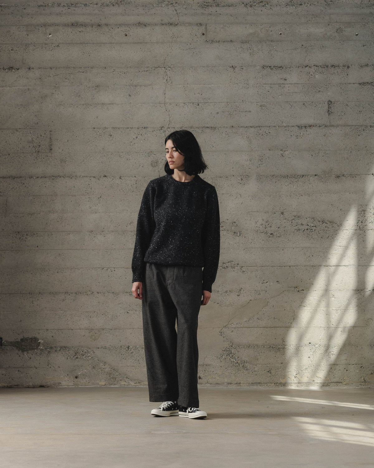 evan kinori - CREWNECK SWEATER WOOL/CASHMERE TWEED - BLACK