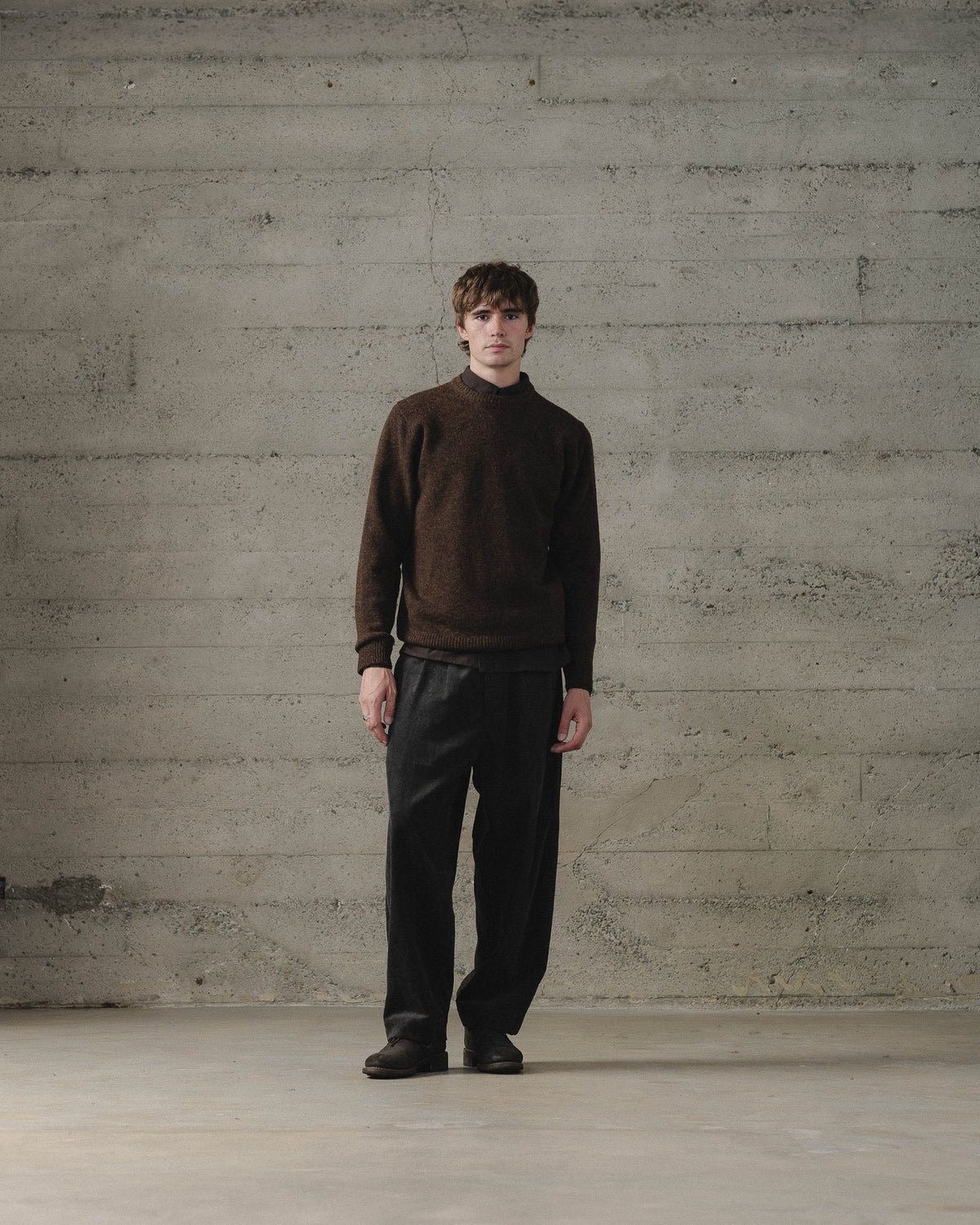 evan kinori - CREWNECK SWEATER TOP DYED WOOL - DARK OLIVE