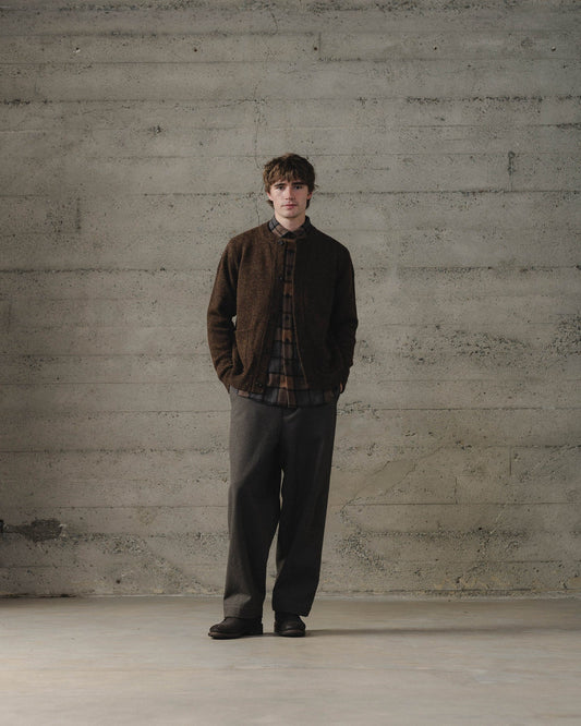 evan kinori - CREWNECK CARDIGAN TOP DYED WOOL - DARK OLIVE